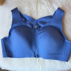 Lululemon Zip-Front Sports Bra 38C